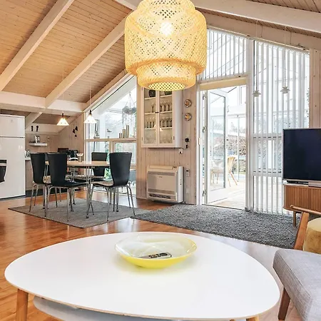 Ferienhaus Cozy For Four Guests