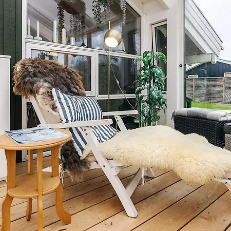 Cozy For Four Guests Dom wakacyjny