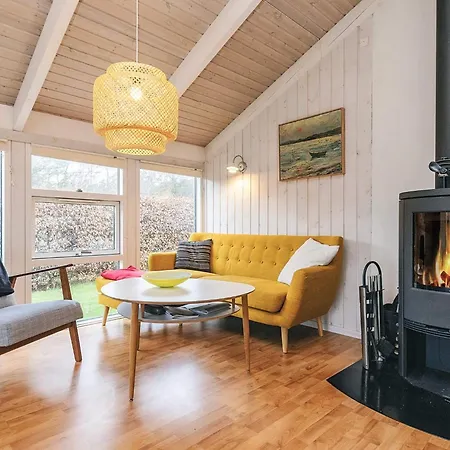 Ferienhaus Cozy For Four Guests *