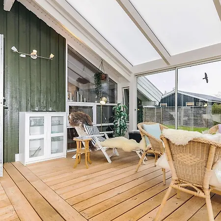 Dom wakacyjny Cozy For Four Guests Hals